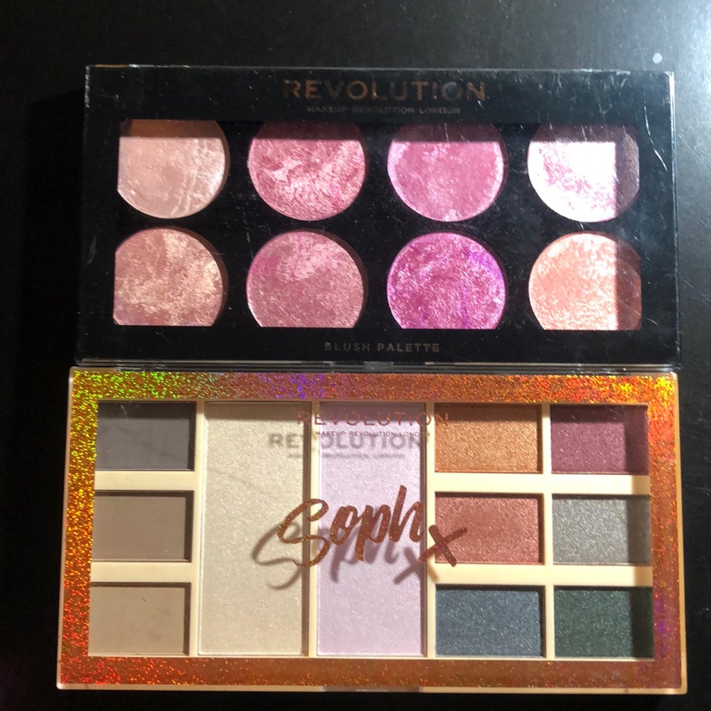 Revolution pallets